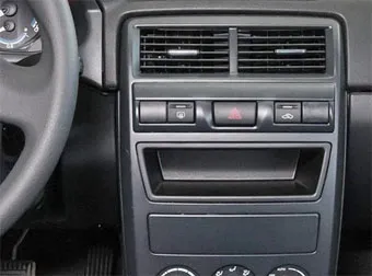 Рамка RLA-FC825 LADA Priora 2010-2014 - фото Рамка RLA-FC825 LADA Priora 2010-2014 - фото