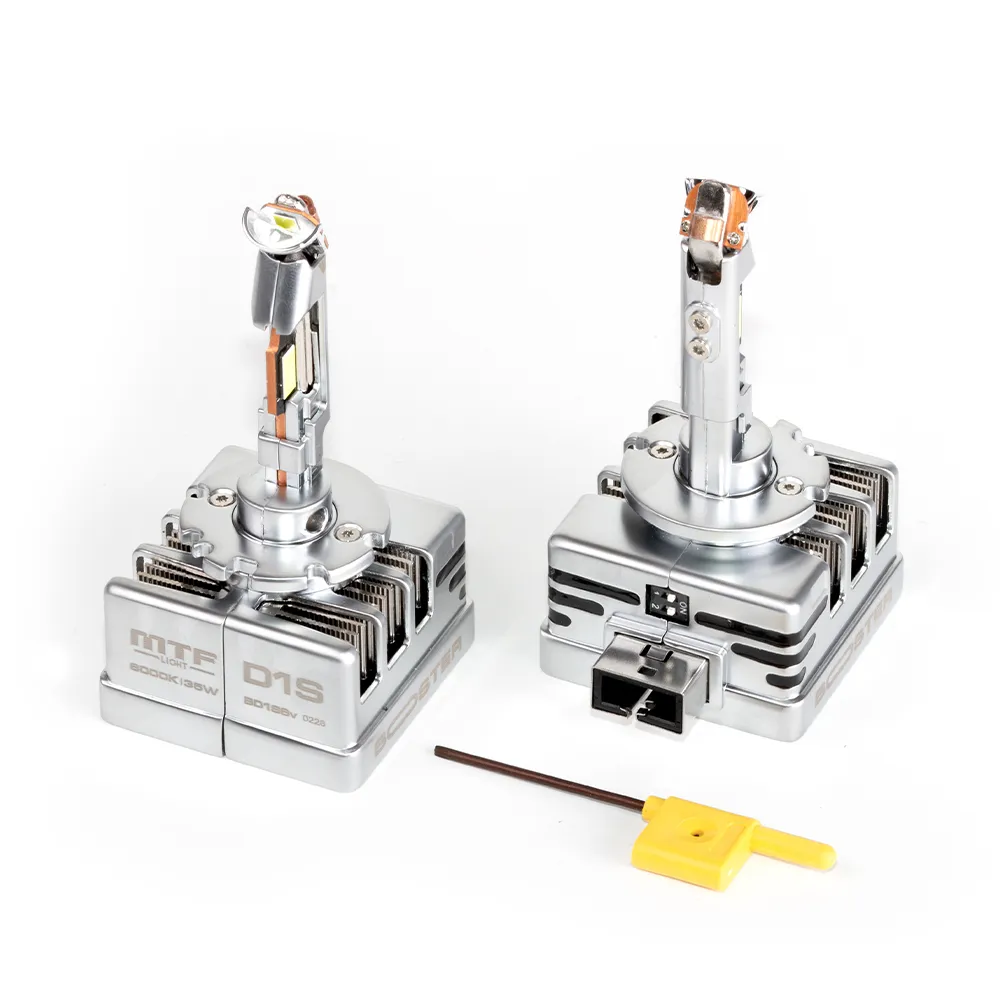 Комплект светодиодных ламп MTF Light BOOSTER V-TYPE D1S 85V 35W 4500lm 6000K - фото